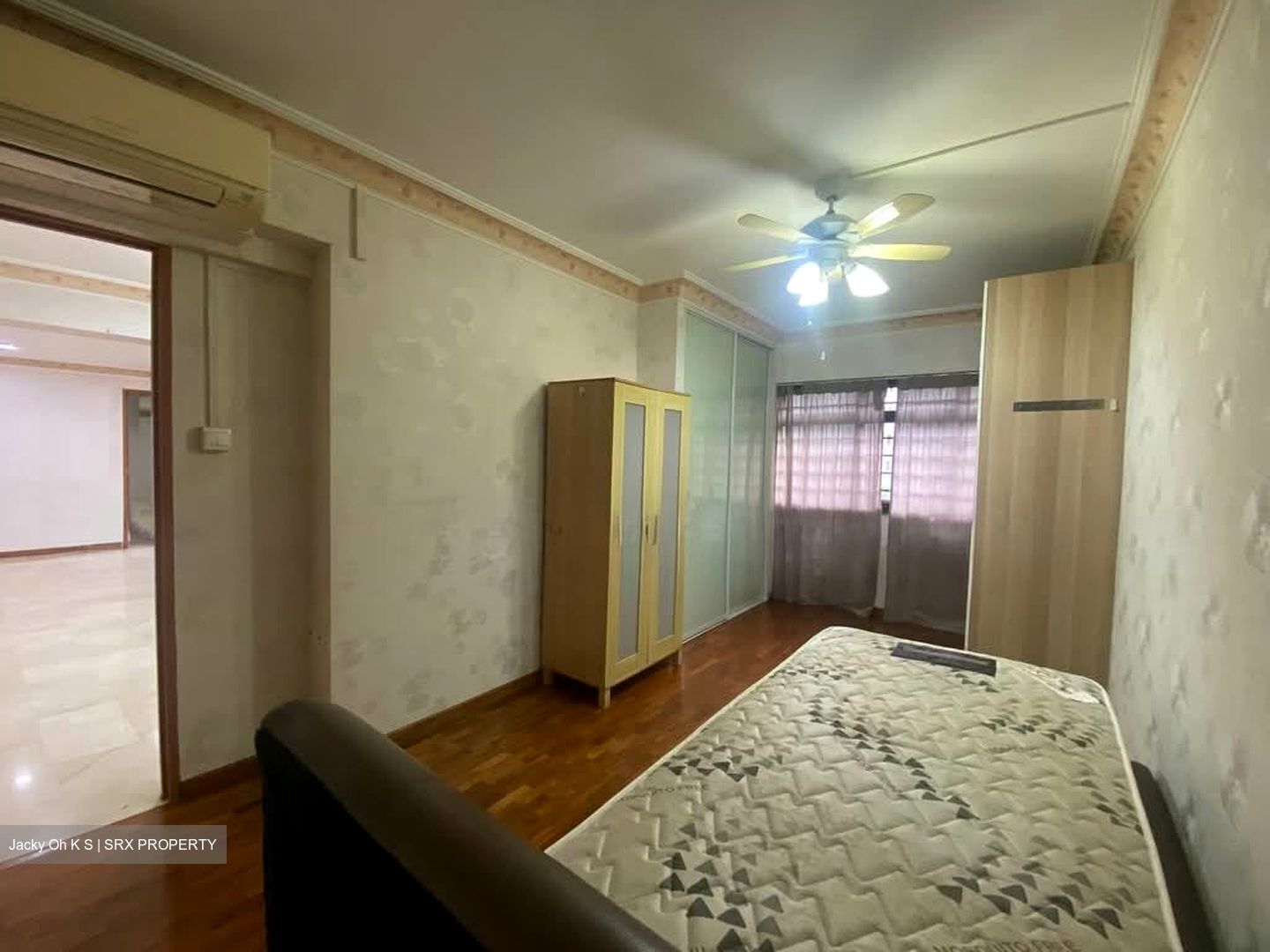 Blk 578 Hougang Avenue 4 (Hougang), HDB Executive #545092621